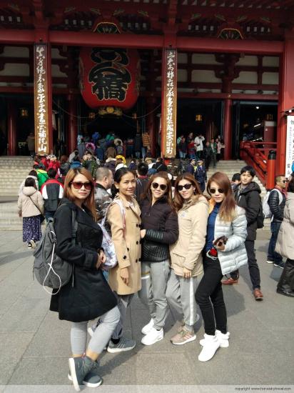 ไกด์น่ารักและดูแลดีค่ะ :)